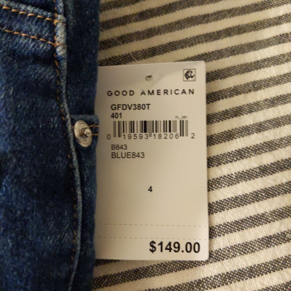 Good American Good Legs Flare Jeans - Picture 4 of 5